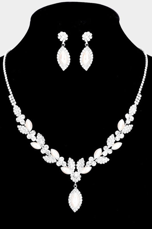 Flower Pearl Necklace & Earrings