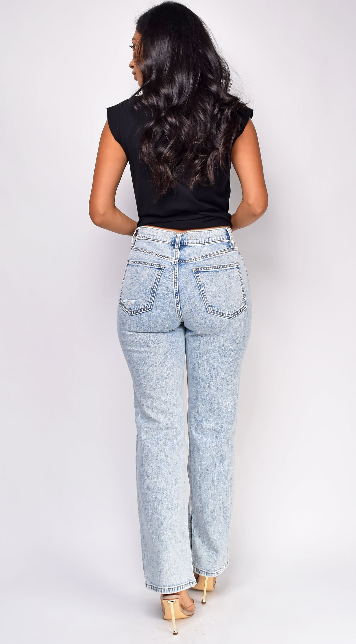 Wash Distressed Straight Leg Denim Jeans
