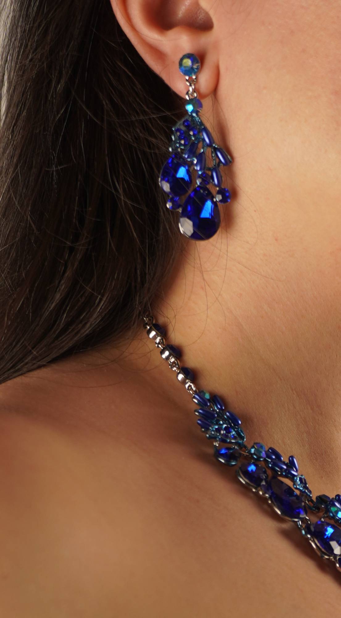 Crystal Blue Teardrop Glass Vine Collar Necklace