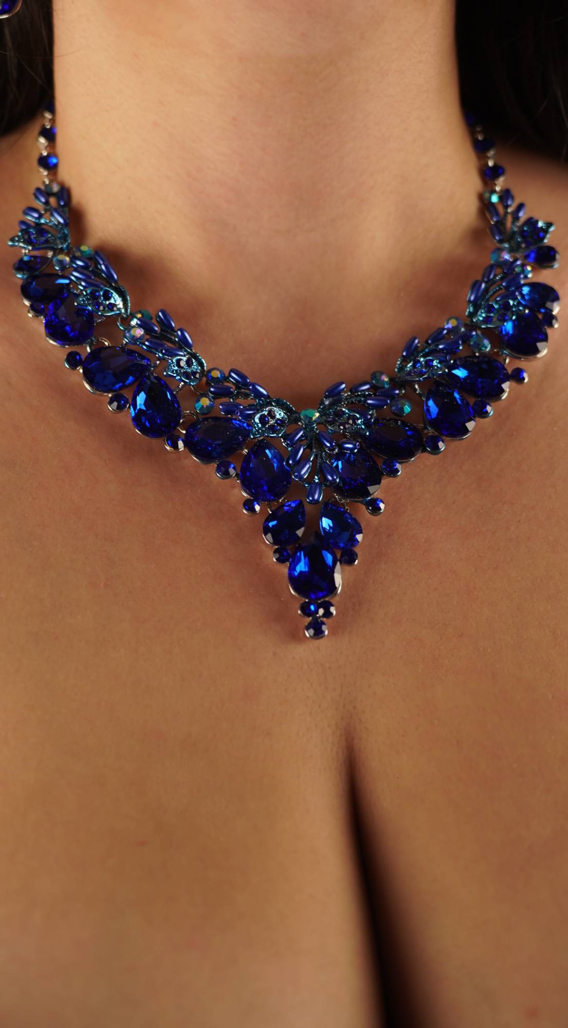 Crystal Blue Teardrop Glass Vine Collar Necklace