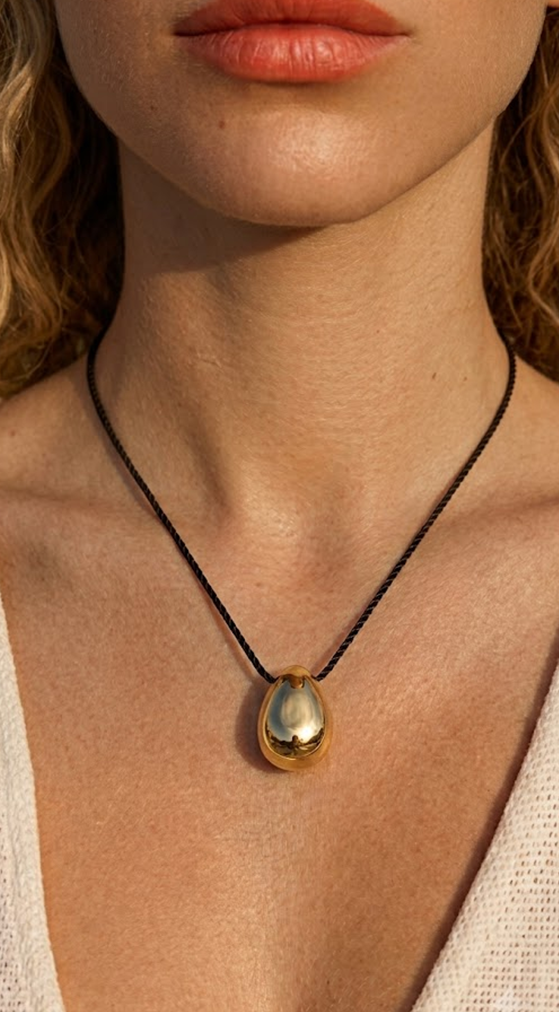 Gold Pendant Rope Necklace